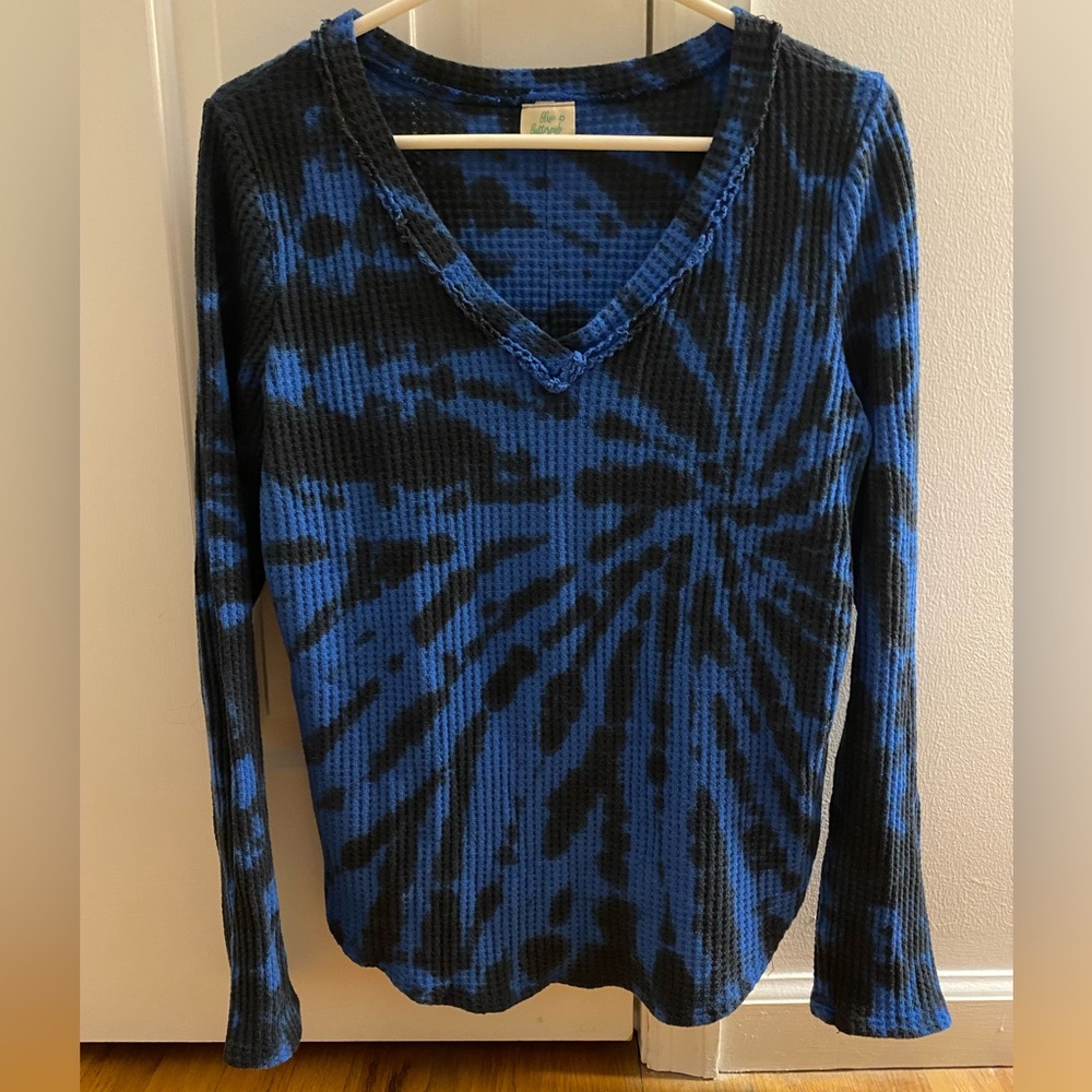 ⭐️HP⭐️Blue Buttercup|Sweater